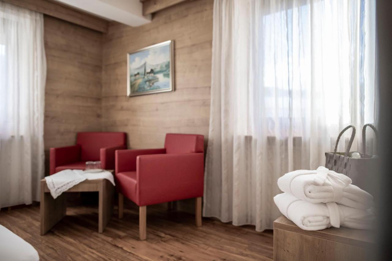 Hotel Plan Murin ลาวาลเล ภายนอก รูปภาพ